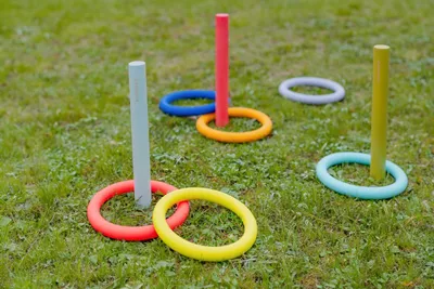 Produktbild von Remember Hoop Ringwurfspiel mit 3 Zielstäben (H 35 cm) und 6 Wurfringen (Ø 15 cm)