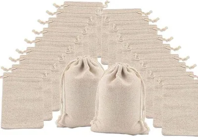 Zdjęcie produktu dla Kalendarz adwentowy DIY z lnu z sznurkiem i 20 woreczkami z tkaniny o wymiarach 8 x 10 cm