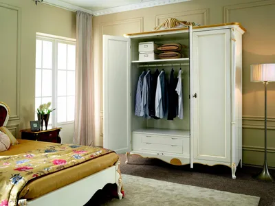 Produktbild von Echtholz Kleiderschrank Italienische Stil Möbel Schlafzimmer Schrank Echtholz