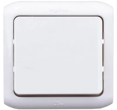Imagen del producto de Enchufe simple, marca Forix Legrand, 10A, para montaje empotrado - blanco