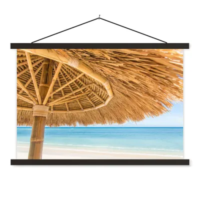 Produktbild von MuchoWow® Textilposter Sonnenschirm - Strand - Meer - Tropisch 90x60 cm mit schwarzem Rahmen - Aufhängungssatz