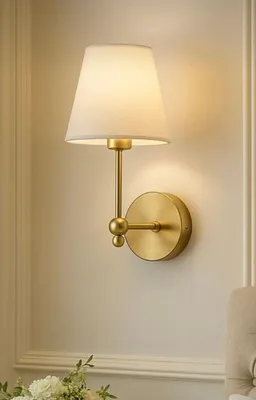 Productafbeelding van Opviq, wandlamp, metalen behuizing, crème en goud, diameter 10-15 cm, hoogte 30 cm, IP20