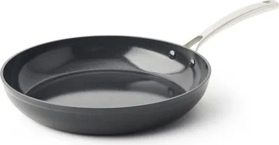 Productafbeelding van BK B2502.750, Ronde, universele pan, zwart, 230 °C, aluminium, keramisch, geschikt voor elektrische, gas-, halogeen- en inductiekookplaten, afgesloten kookplaat