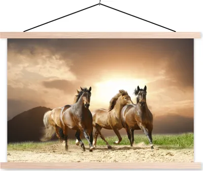 Produktbild von MuchoWow® Textilposter Pferde - Sand - Sommer 60x40 cm mit holzfarbenen Rahmen - Bilder