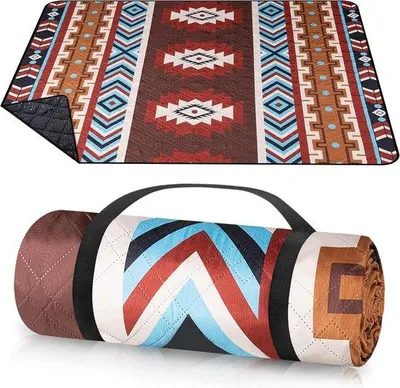 Produktbild von Famanu Picknickmat 220 x 200 cm wasserfest isoliert XXL - für 7-8 Personen
