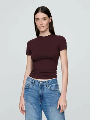 Produktbild von Gap T-Shirt Rot Rundhalsausschnitt Kurzarm S hüftlang aus Baumwolle Elasthan für optimale Bewegungsfreiheit