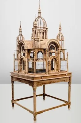 Image de Casa Padrino Palais des oiseaux baroque sculpté à la main en acajou H250cm - Cage à oiseaux style antique