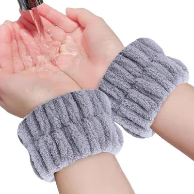 Produktbild von Azomor® Weiche und saugfähige Handgelenkbänder für Gesichtsreinigung und Sportaktivitäten