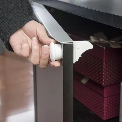 Zdjęcie produktu dla Solidchoice - Zestaw 10 magnetycznych zamków bezpieczeństwa dla dzieci z kluczami