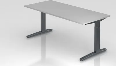 Produktbild von Schreibtisch Mika | Grau | Graues Gestell | BxT 180x80cm | Arbeitshöhe 65-85cm | höhenjustierbar, 1cm Raster | C-Fuß-Gestell | Rechteckform
