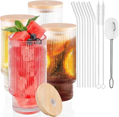 Produktbild von Famanu Cocktailgläser Set 4 Stück Vintage Gerippt mit Deckel und Strohhalm - 475 ml