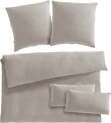 Produktbild von Pure Label Musselin Bettwäsche 200x200 bestehend aus einem Bettbezug 200x200 cm + Kissenbezug 80x80 2er Set + 40x80 Kissenbezug 2er Set in Taupe