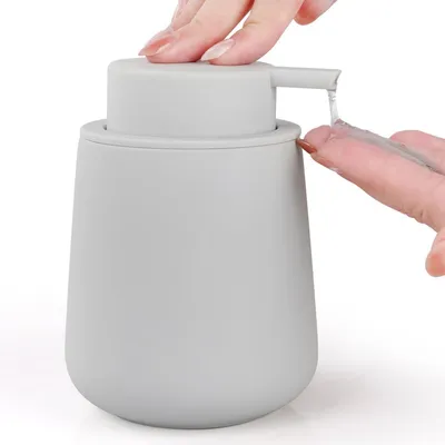 Obrázek produktu pro Dávkovač mýdla, šedá barva, objem 350 ml, náplňelný, keramický, s velkou pumpou, vhodný do kuchyně i do koupelny