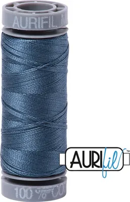 Produktbild von AURIfil Nähgarn MK28WT 750m, 100% Baumwolle : 1310 Medium Blue Grey AURIfil: 1310 Medium Blue Grey