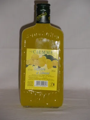Produktbild von Ciemme Liquore di Limoni (Limoncello) / Zitronenlikör 700 ml.