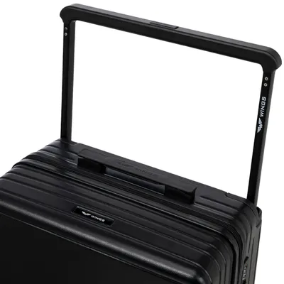 Image de Valise cabine, design élégant, construction durable, noire