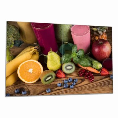 Produktbild von Wallario Herdabdeckplatte aus Glas, Größe 80 x 52 cm 2-teilig, Motiv Bunte Smoothies mit Obst in der Küche