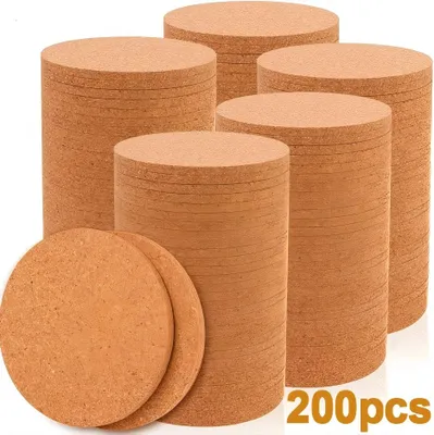 Produktbild von Korkuntersetzer - 200er-Set - 10 x 10 x 0,4 cm - Für DIY - Saugfähig - Hitzebeständig - Rutschfest