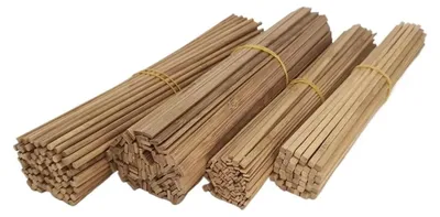 Obrázok produktu pre Drevené kolíky na kreatívne projekty – 100 kusov v rôznych veľkostiach
