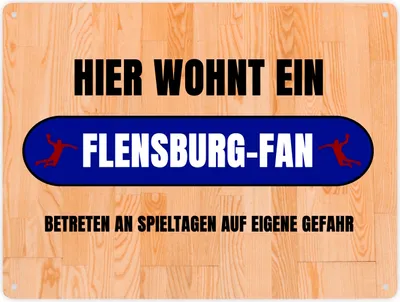 Produktbild von Hier wohnt ein Flensburg-Fan Metallschild XXL in 28x38 cm mit Turnhallenboden