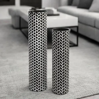 Produktbild von Leewadee Bodenvasen 2er Set aus Metall in schwarz