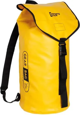 Gelbe Materialtasche "Gear Bag" von Singing Rock; 35 Liter; mit verstellbarem Schultergurt und Rollverschluss.