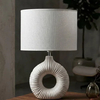 Obrázok produktu pre Stolová lampa z bielej keramiky 28,5x15x43 cm