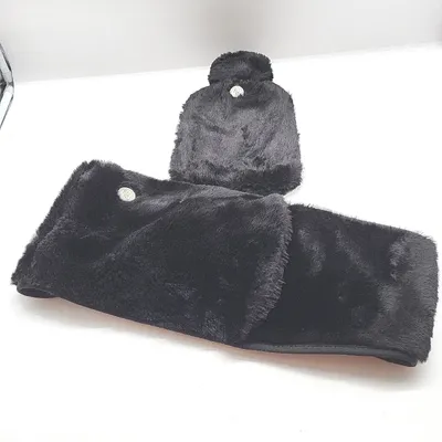 Produktbild von KUNU® original Wärmflaschengürtel - inkl. Geschenkverpackung - premium Wärmflasche mit extra Bezug - extra langer 130cm perioden Wärmegürtel - extrem flauschig - perfekt für Rücken, Bauch und Nacken