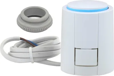 A white thermostat actuator with a blue light ring, a gray adapter ring, and a coiled white wire with brown and blue conductors are displayed against a white background.