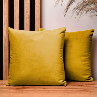 Produktbild von MG Design 2er Set Kissenbezüge 30 x 30 cm in Gelb - mit Reißverschluss, samtig-weich mit dezentem Schimmer, pflegeleicht & langlebig