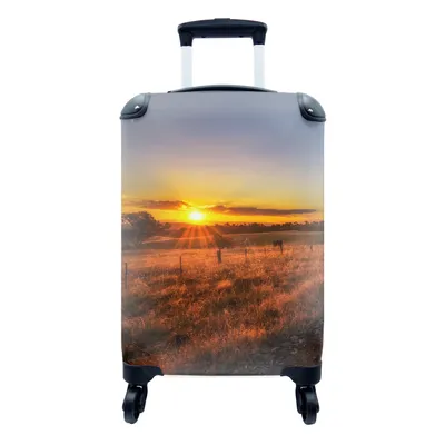 Produktbild von MuchoWow® Koffer Handgepäck Trolley Rollkoffer Kleine Reisekoffer mit 4 Rollen - Sonne - Gras - Baum - Natur - Cabin Size < 55x40x23 cm & 55x40x20 cm - Fotokoffer - Kabinenkoffer - Boardgepäck - Reise-Box - Reisekoffer - Reisegepäck - Koffer mit Bild - Trolley für Kinder