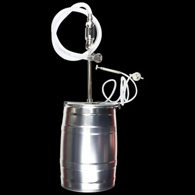Image de Remplissage d'un tonneau de 5 litres
