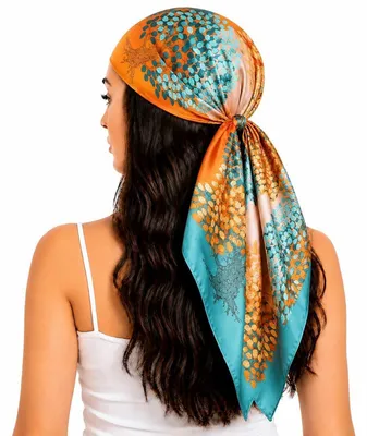 Immagine prodotto di Foulard in seta stampato, 70x70 cm, in raso