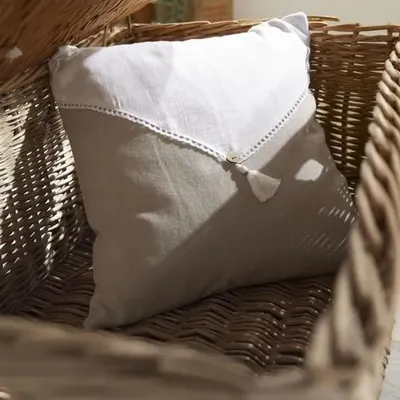 Immagine prodotto di Kissen - OGGI - CHARM - Slub x Chambray x Pompon Berenice - 40 x 40 cm