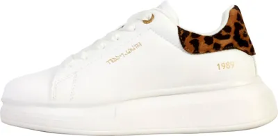 Produktbild von Sneakers mit Schnürsenkeln