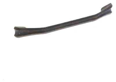 Imagen del producto de Manija para muebles de zamak. Distancia entre agujeros: 160 mm. Acabado en hierro , estilo vintage