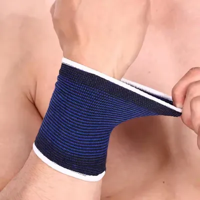 Zdjęcie produktu dla Elastyczny bandaż na nadgarstek - wsparcie i ochrona KP36409