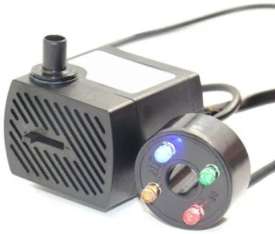 Obrázok produktu pre Mini vodné čerpadlo – 4-farebné LED osvetlenie – pre fontány, trávnaté záhony, akváriá – výška 0,85 m – 350 l/h