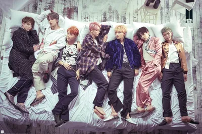 Produktbild von BTS Poster zur Wanddekoration für Fans, Abmessungen 91,5 x 61 cm, NEU