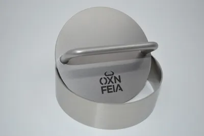 Produktbild von OXNFEIA® Burgerpresse mit Branding und Holzbox