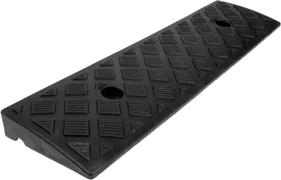 Immagine prodotto di Rampa in plastica per auto - Pendenza per vialetti di accesso - Facilita l'accesso ai veicoli - Superficie antiscivolo - 50x13x5 cm - Nero