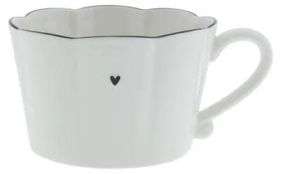 Produktbild von Tasse, Becher RUFFLE HEART gewellt mit schwarzem Herz Bastion Collections