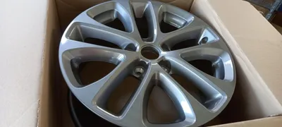 Obrázok produktu pre Originálne koleso Renault, číslo dielu 403000856R