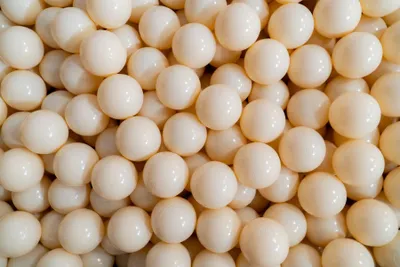 Produktbild von IGLU Bällebad Mehrfarbig mit Bällen in Hellen Beige Farben