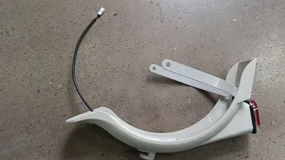 Immagine prodotto di RCB EV85F ABE Parafango con luce Portatarga Parafango posteriore Bianco