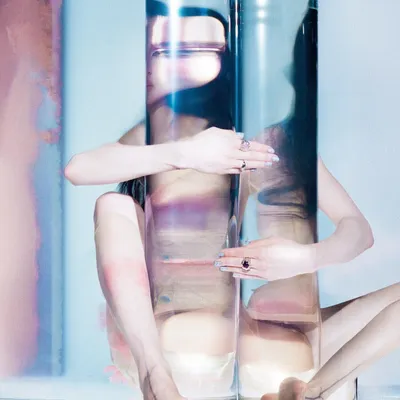 Produktbild von Poppy - Empty Hands (Indie Exclusive) (Gatefold Sleeve) (Pink Ice Blue Splatter Coloured) (LP)