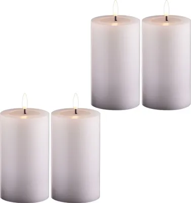 Produktbild von 4x LED Stumpenkerze mit Timer 6 Stunden weiß Echtwachs LED warmweiß 7,5cm ø 12,5cm Höhe - 2 AA Batterien nötig LED Echtwachskerze mit Flackereffekt flammenlose Stumpenkerze LED Kerze