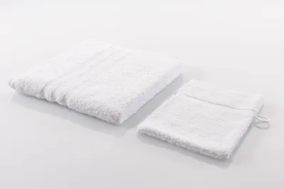 Produktbild von Gözze Frottierserie Sylt uni weiß Saunatuch 70 cm x 200 cm