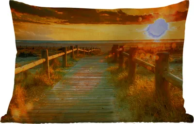 Produktbild von MuchoWow® Outdoor Kissen - Sonne - Strand - Düne - Horizont - Gras - Weg - Orange - 50x30 cm - Wetterfest - Lounge Kissen - Sofa kissen - Wohnzimmer Dekoration
