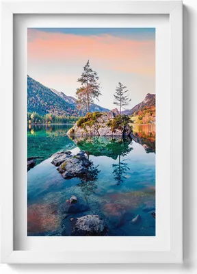 Produktbild von Schöne Berglandschaft am See– Wandbild mit Rahmen – Gerahmtes Bild  – Wanddekoration – 20x30 cm – Weiß
